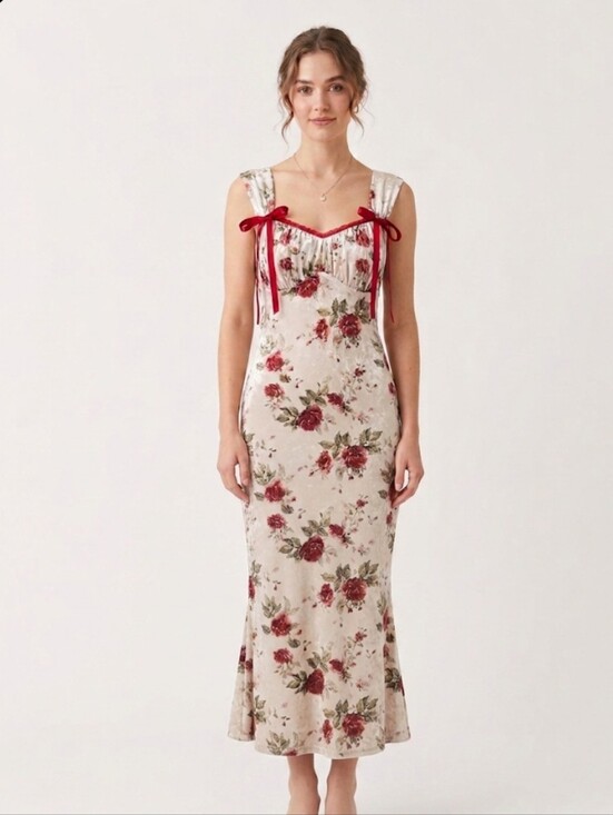 None Dresses & Skirts - Vintage Like  Romantic Coquette Whimsical  Floral Velvet Maxi Dress ‎ Small